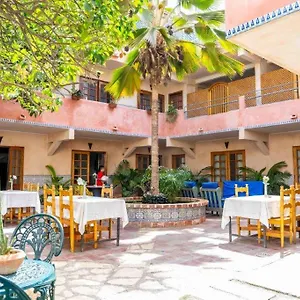 Hotel Casa Mara